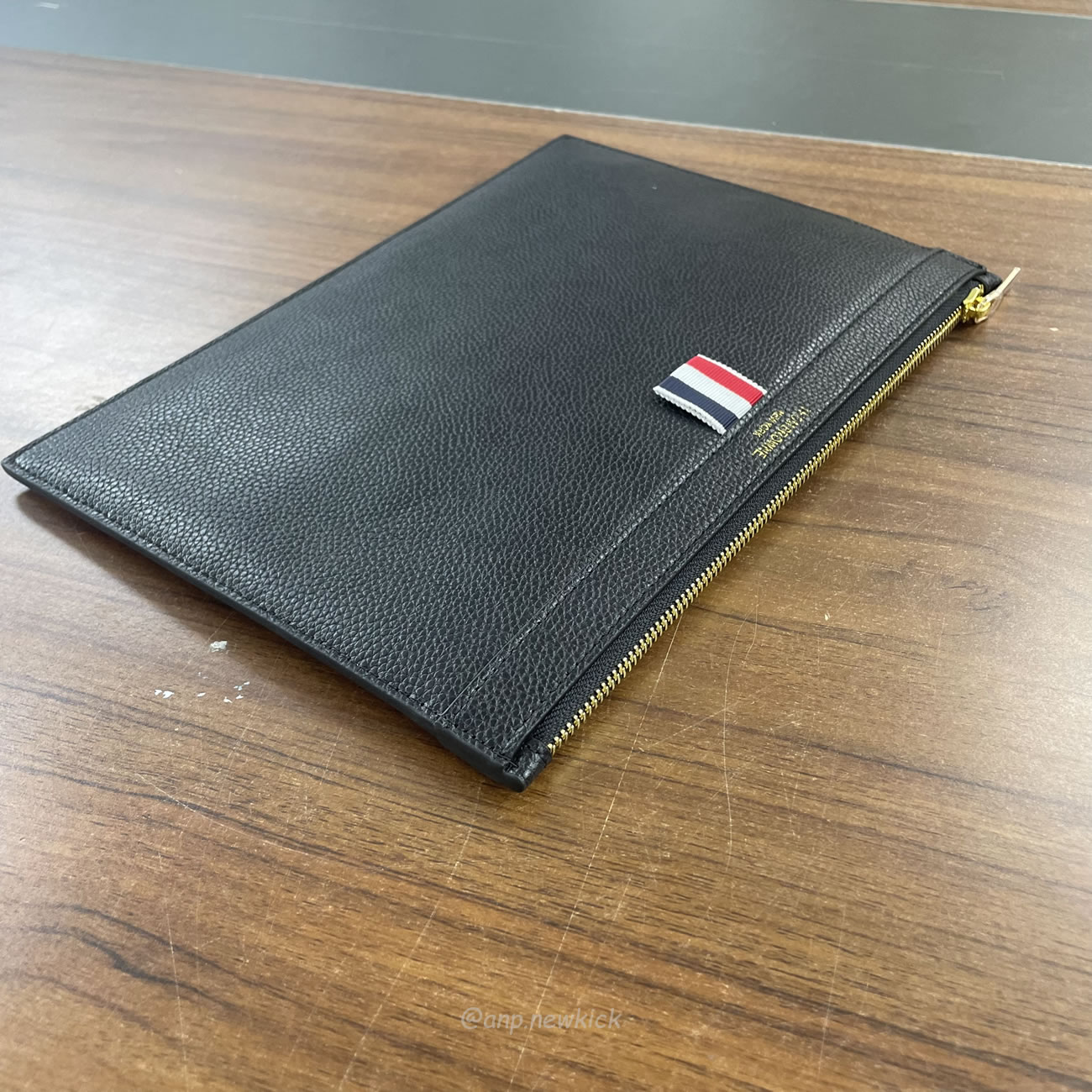 Thom Browne Logo Stamp Leather Document Holder (5) - newkick.app